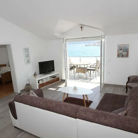 Kuca-eldic Rogoznica (Sibenik-Knin)