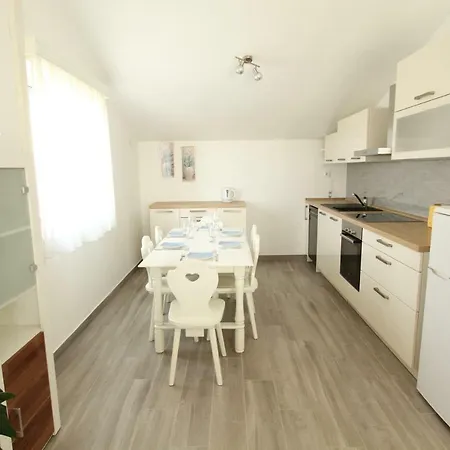 Kuca-eldic Apartment